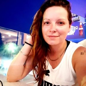 Meet your Posher, Stefanie